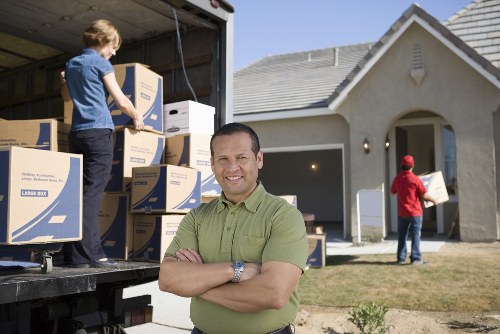 Local moving van supporting flats and homes in Ruislip